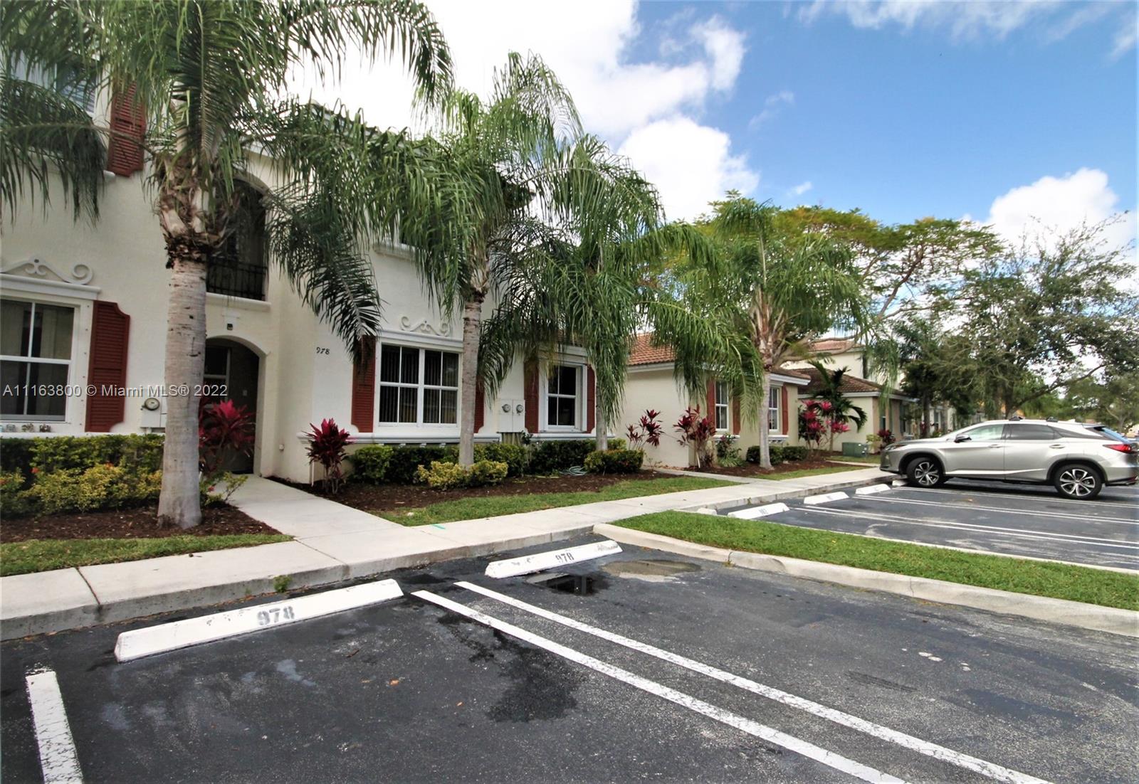 MARBELLA BAY - Residential Lease