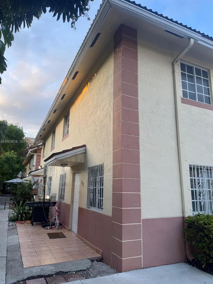 6763 NW 182nd St 102