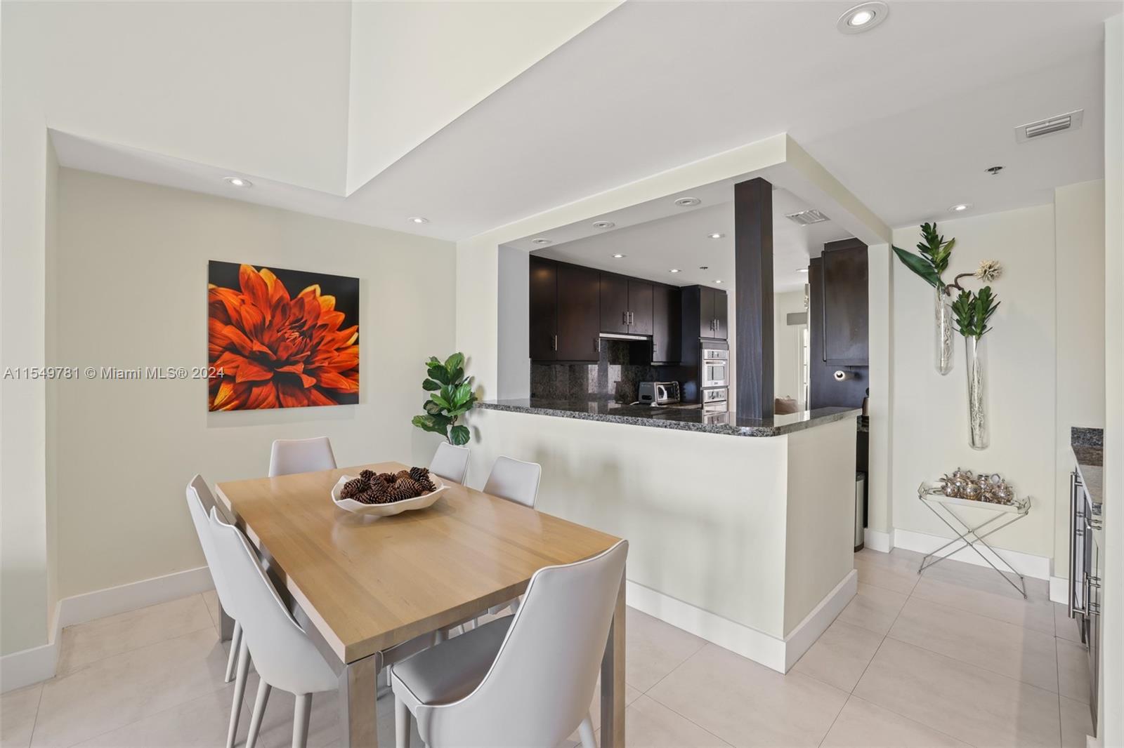 BAYSIDE VILLAGE CONDO - Residential Lease