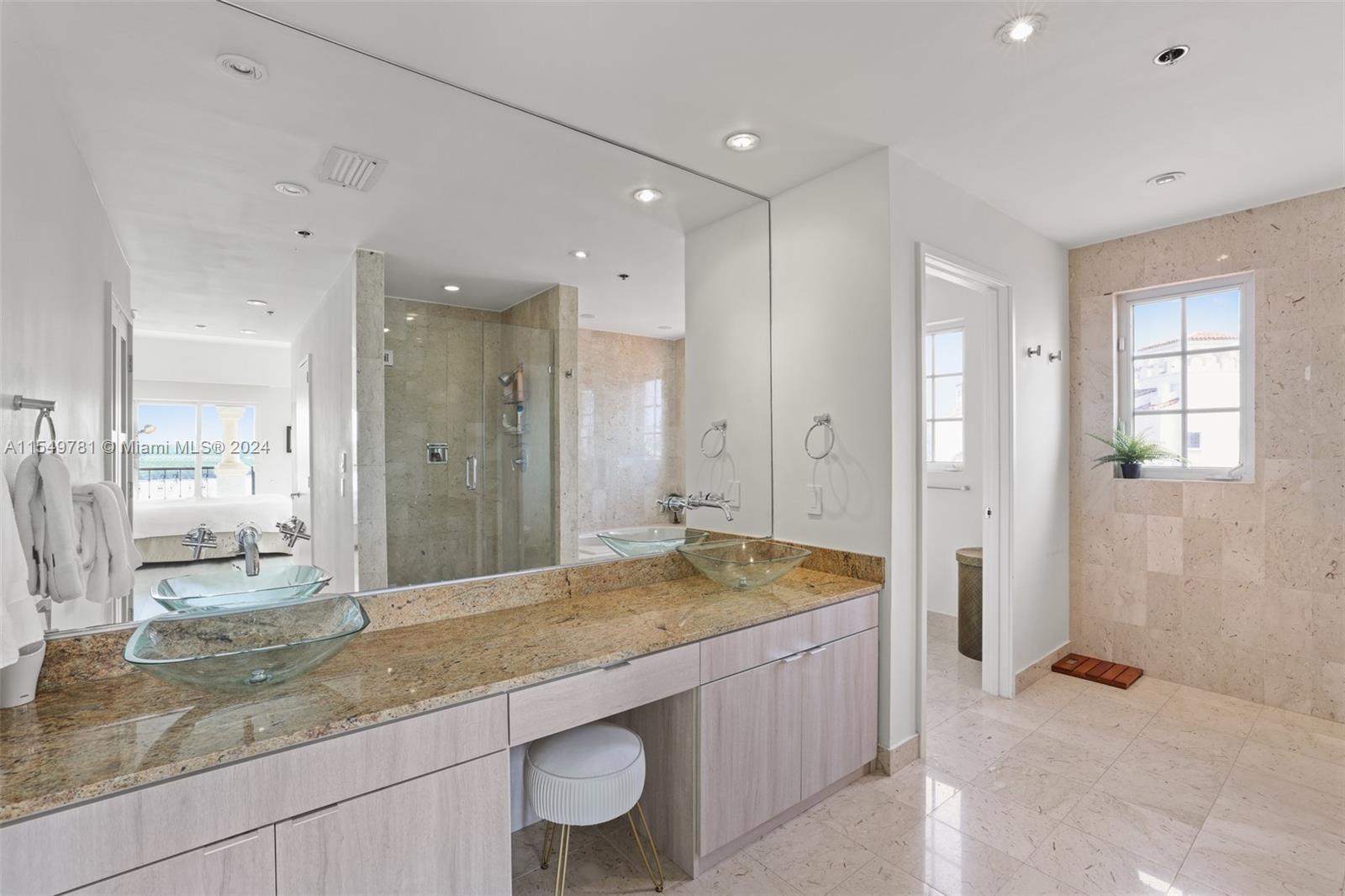 BAYSIDE VILLAGE CONDO - Residential Lease