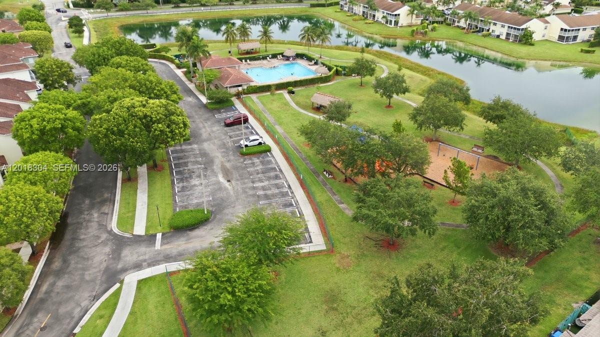 TOWNGATE CONDO ELEVEN - Residential