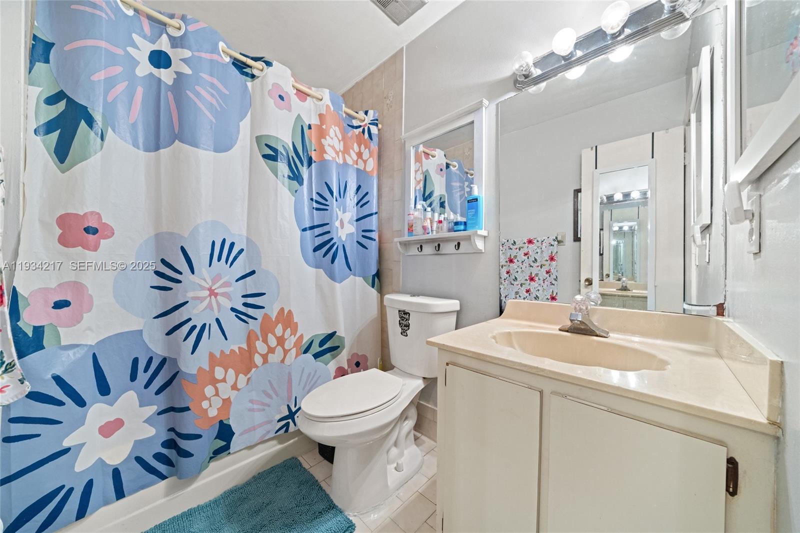 CALIFORNIA HEIGHTS - Residential