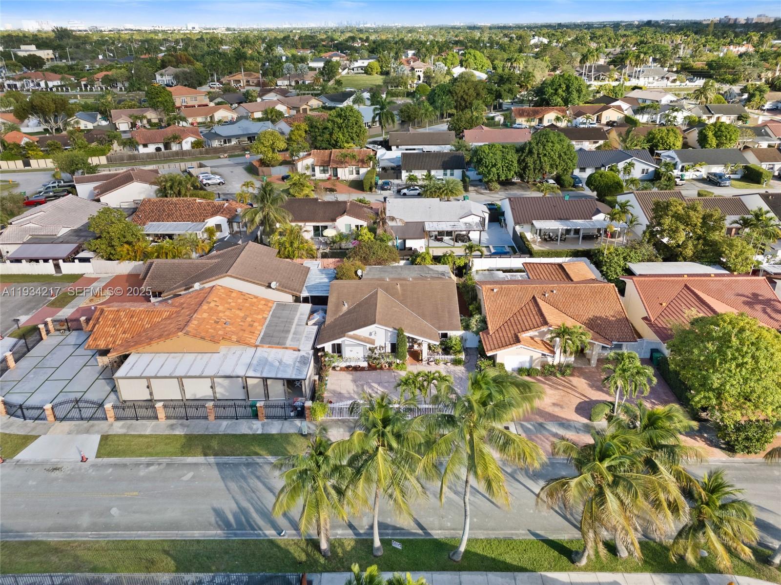 CALIFORNIA HEIGHTS - Residential