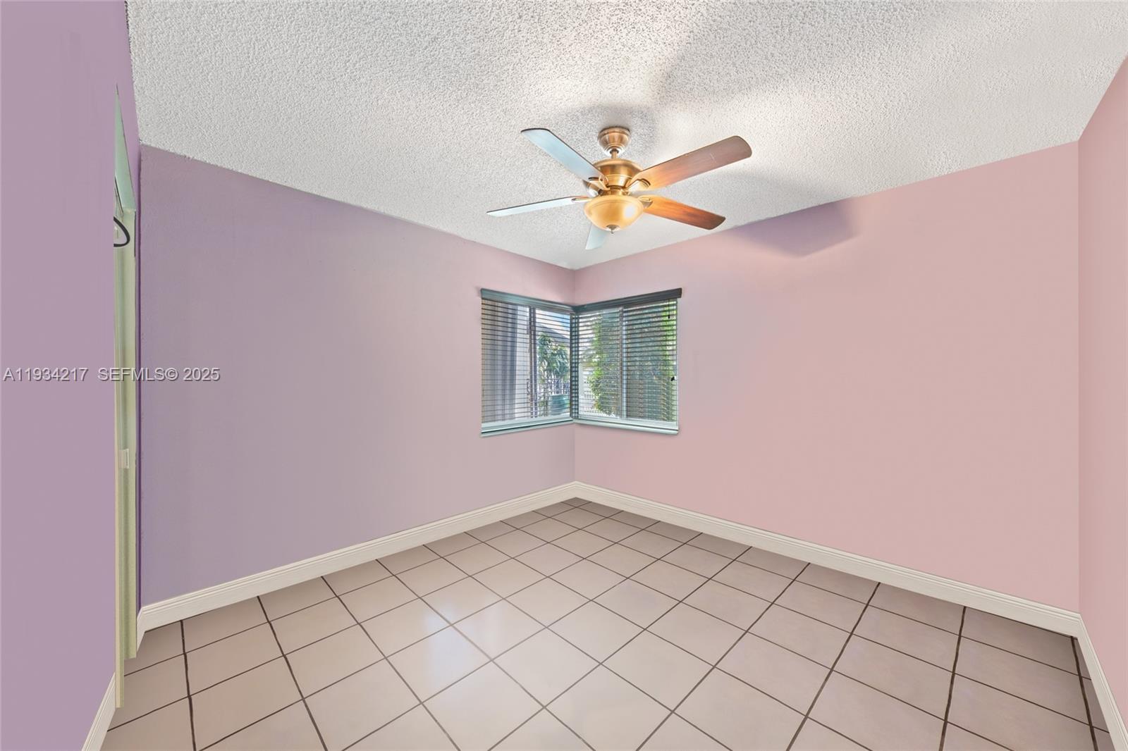 CALIFORNIA HEIGHTS - Residential