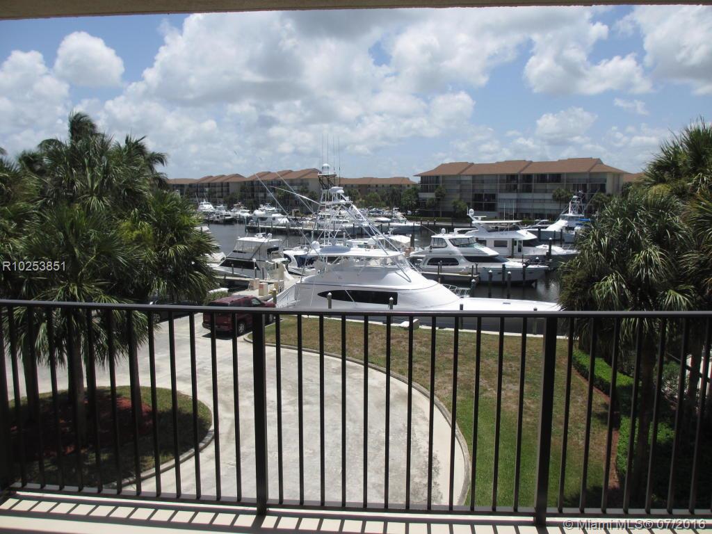 MARINA AT THE BLUFFS COND - Residential Lease