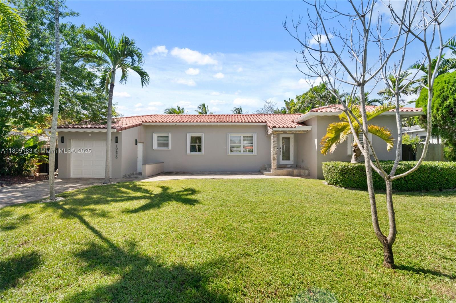 10626 NE 10th Ct