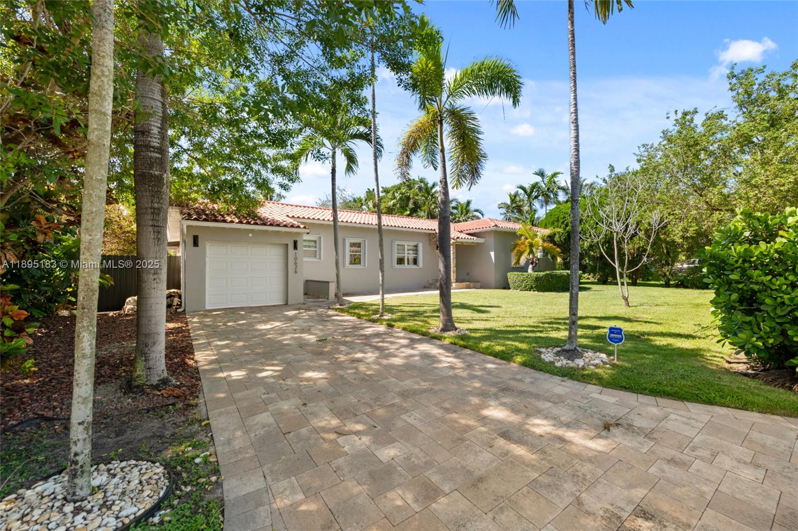 10626 NE 10th Ct