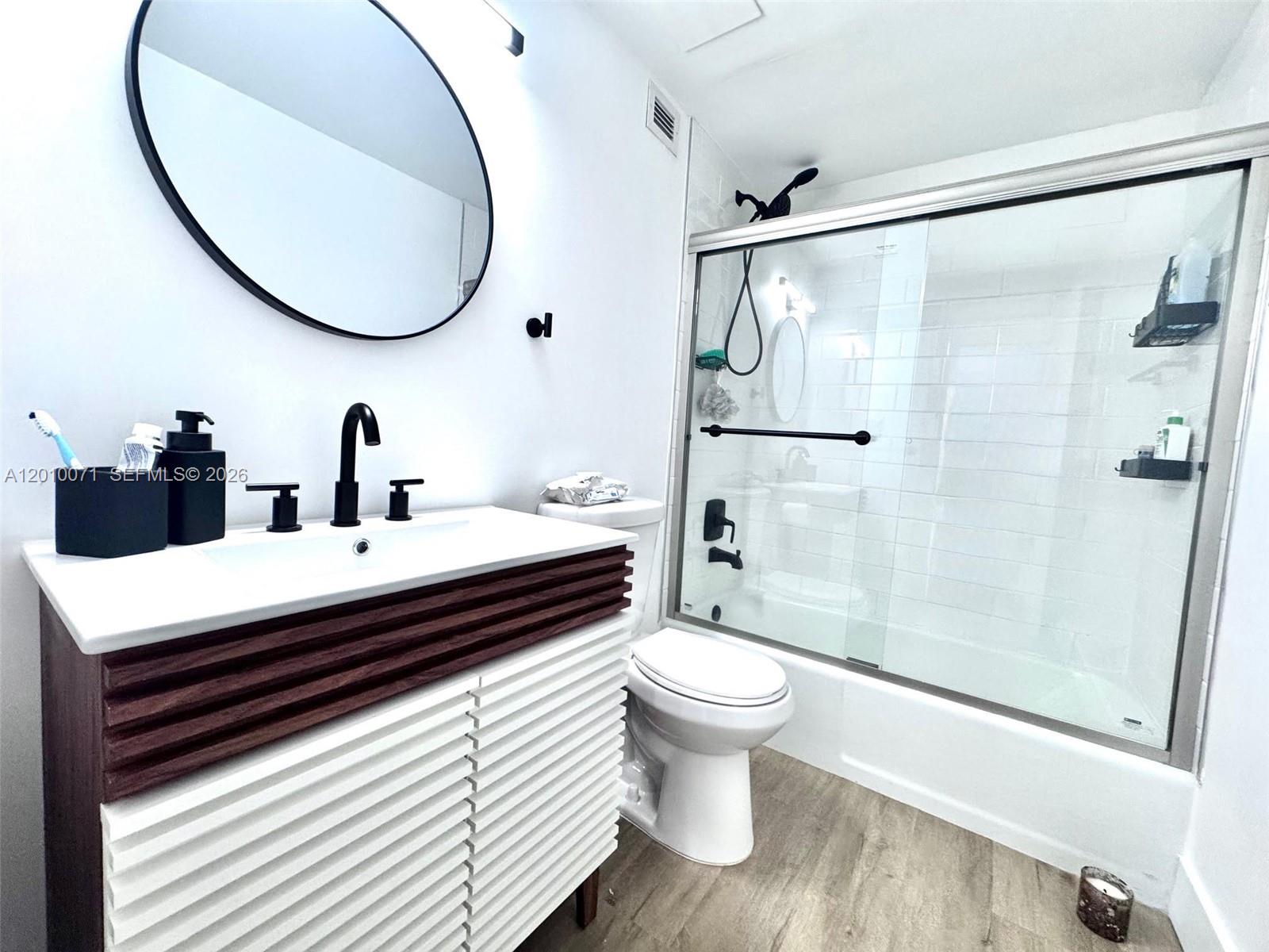 COASTAL TOWERS CONDO - Residential