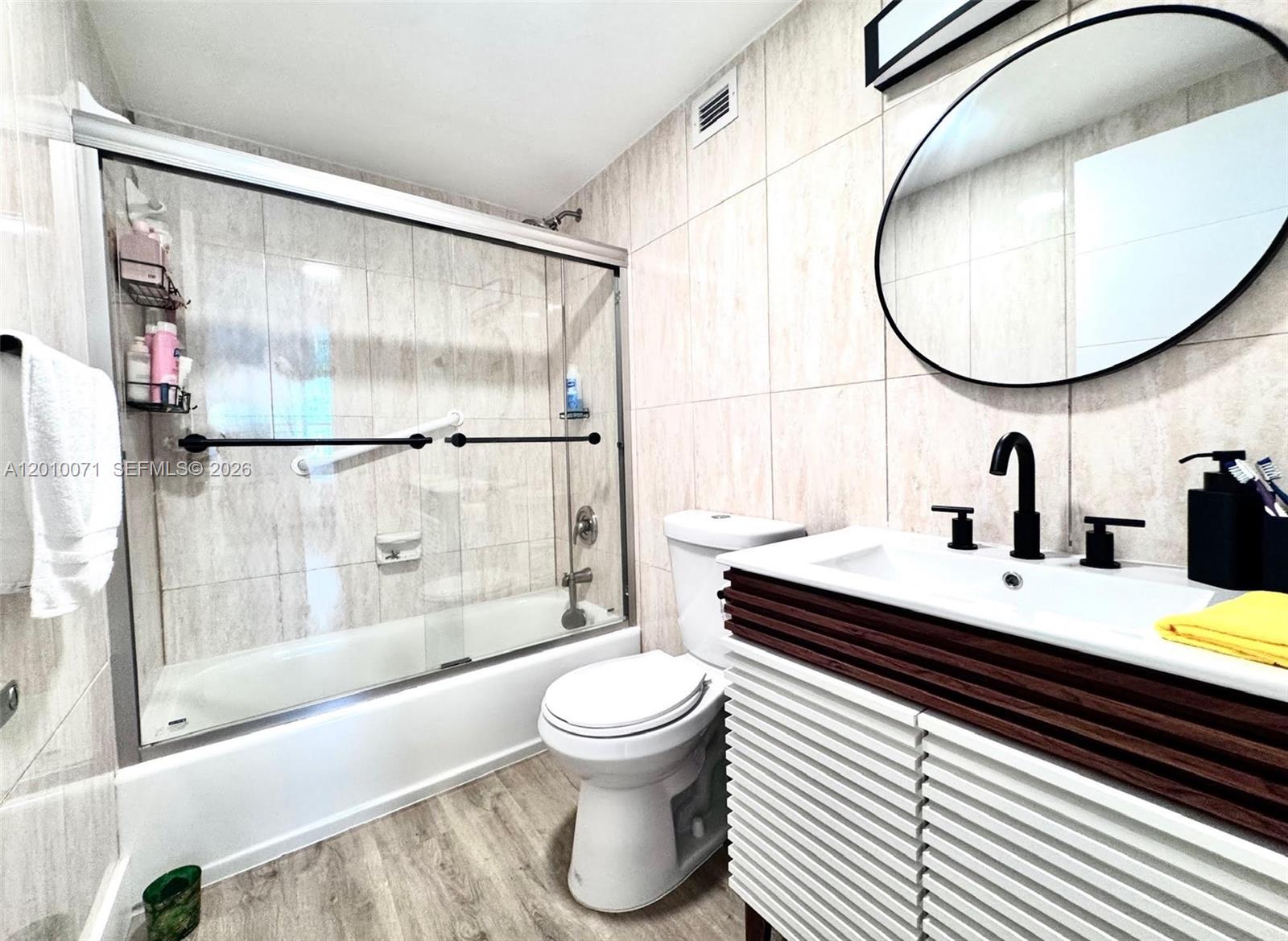 COASTAL TOWERS CONDO - Residential