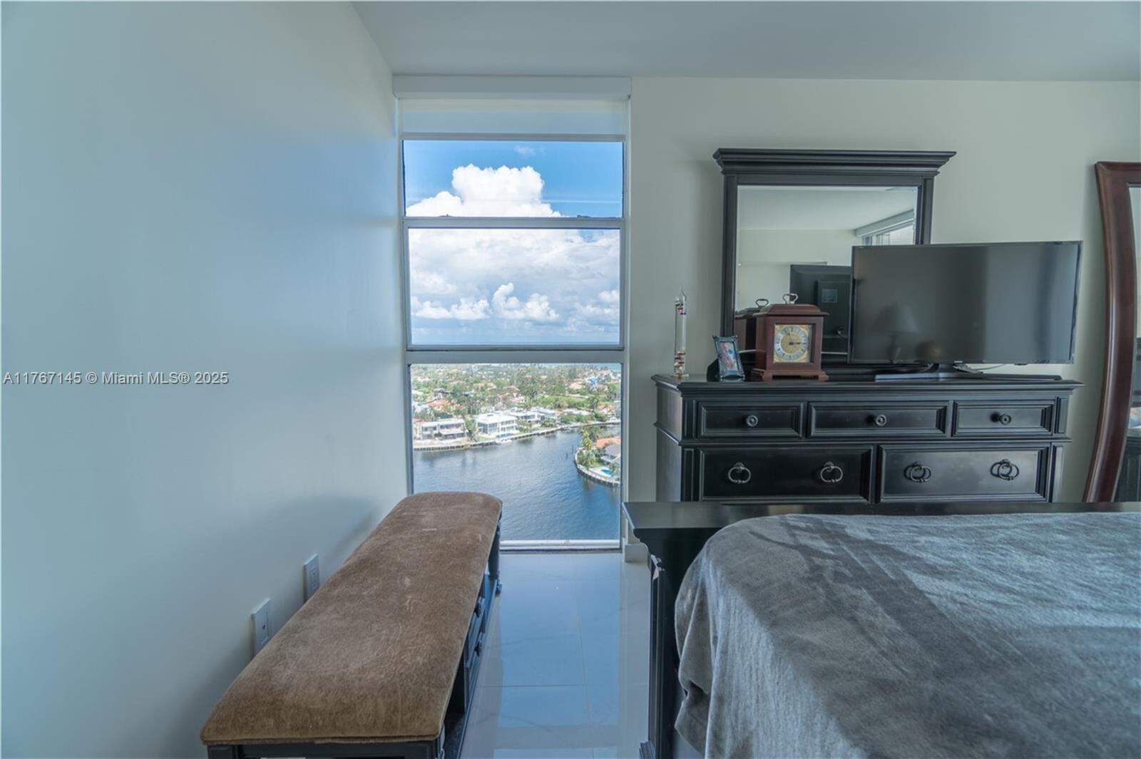WATERVIEW CONDO - Residential Lease