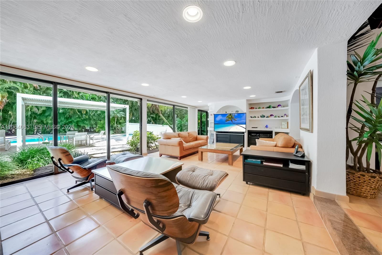 GOLDEN BEACH SEC D - Residential Lease