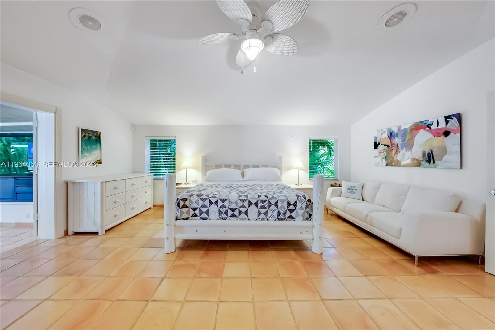 GOLDEN BEACH SEC D - Residential Lease