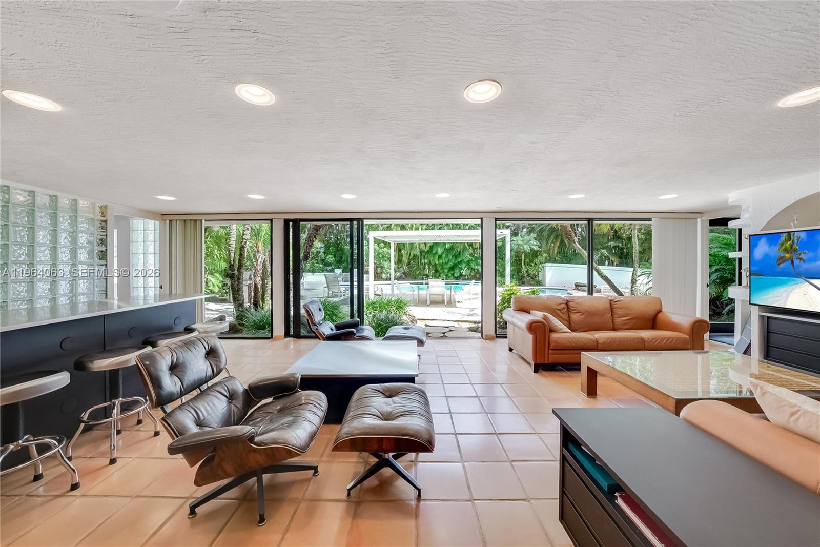 GOLDEN BEACH SEC D - Residential Lease