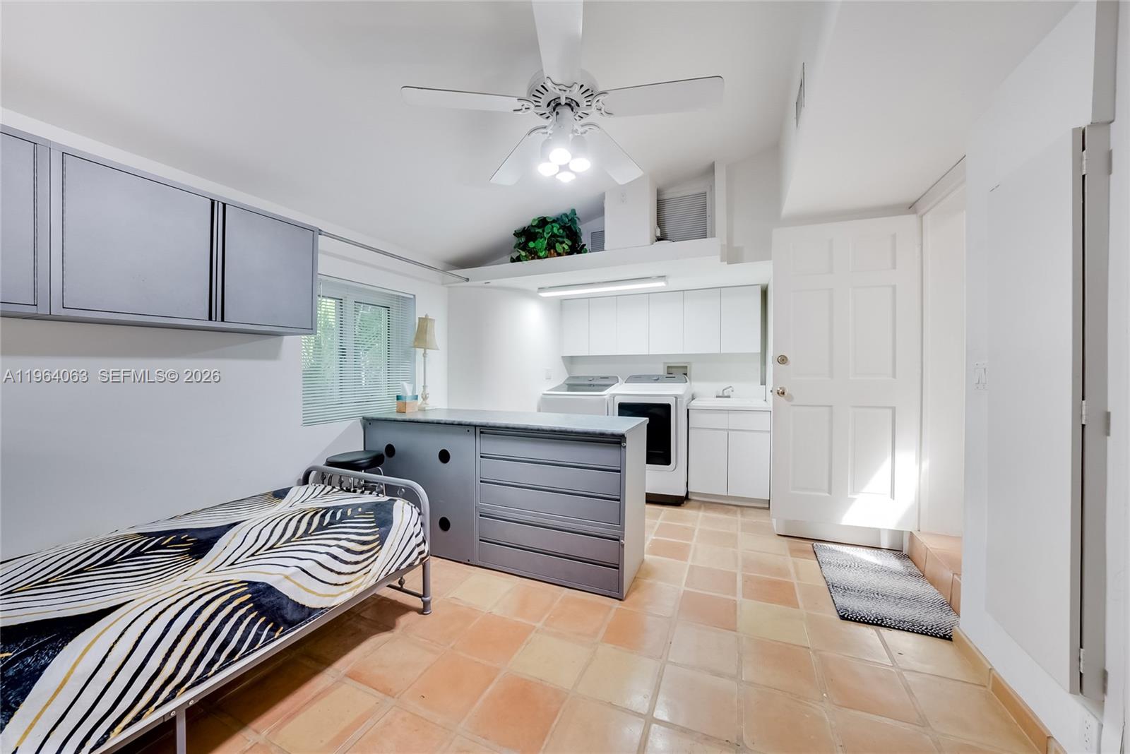 GOLDEN BEACH SEC D - Residential Lease