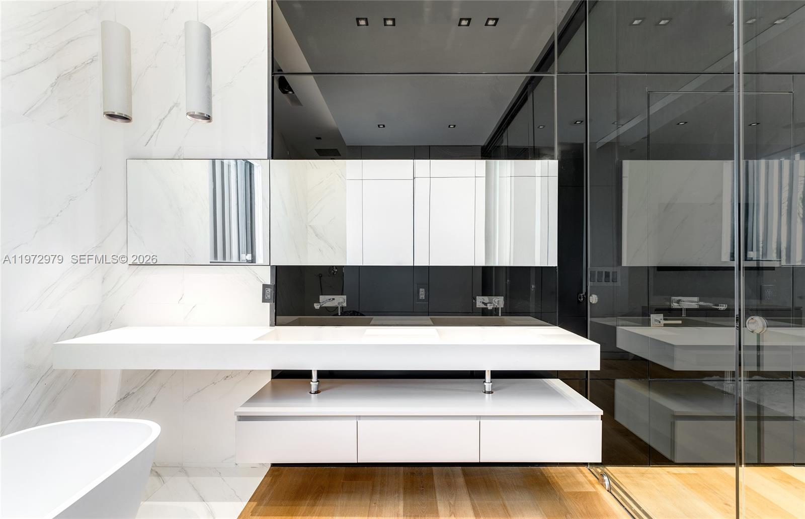 BAY CREST SEC 3 - Residential