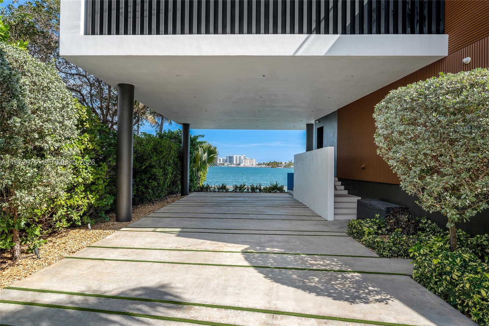 BAY CREST SEC 3 - Residential