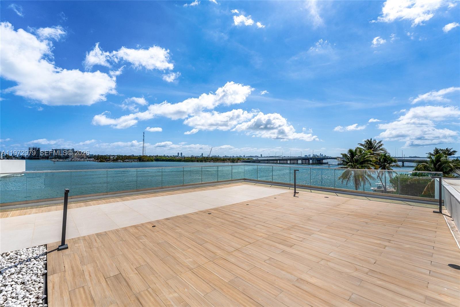 BAY CREST SEC 3 - Residential