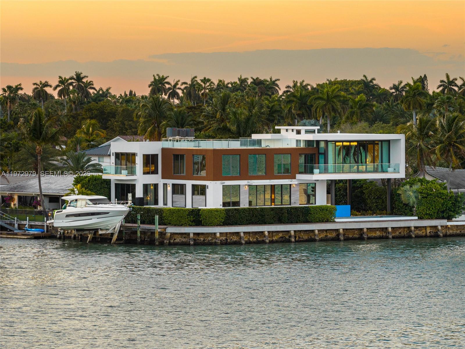 BAY CREST SEC 3 - Residential