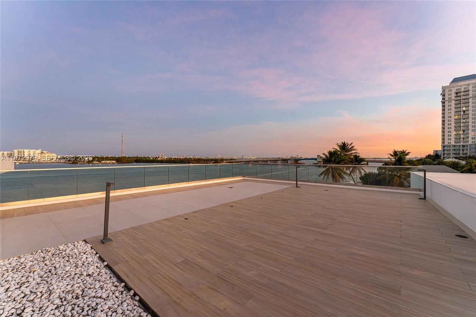 BAY CREST SEC 3 - Residential