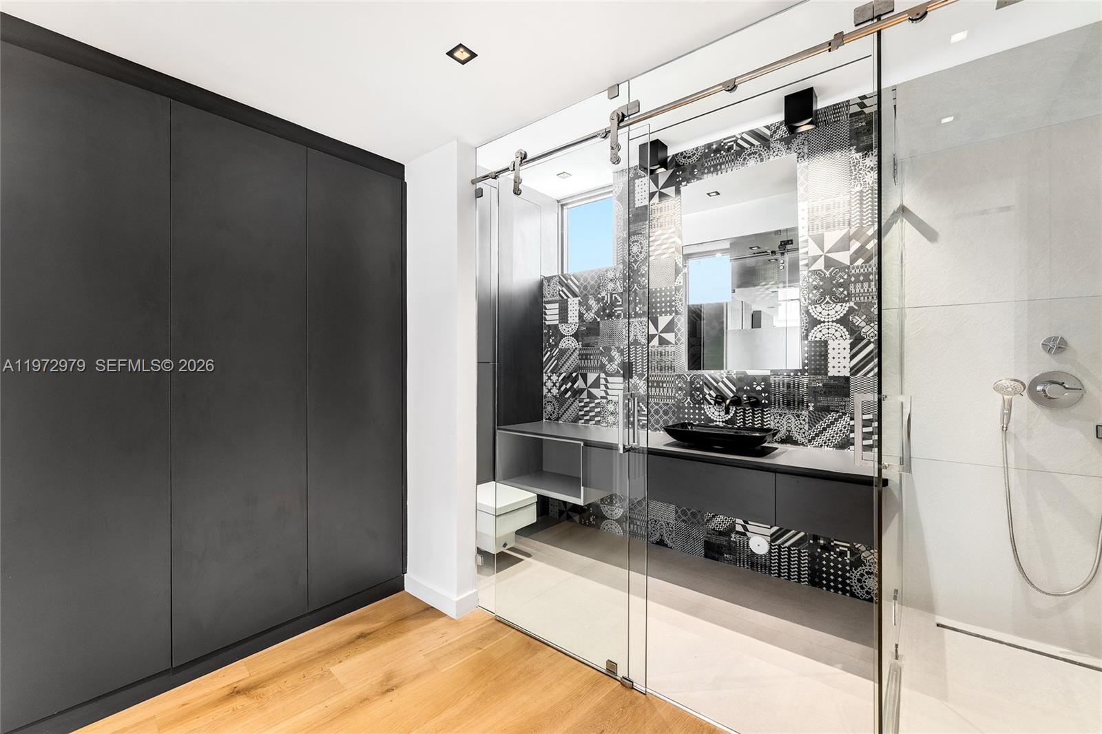 BAY CREST SEC 3 - Residential