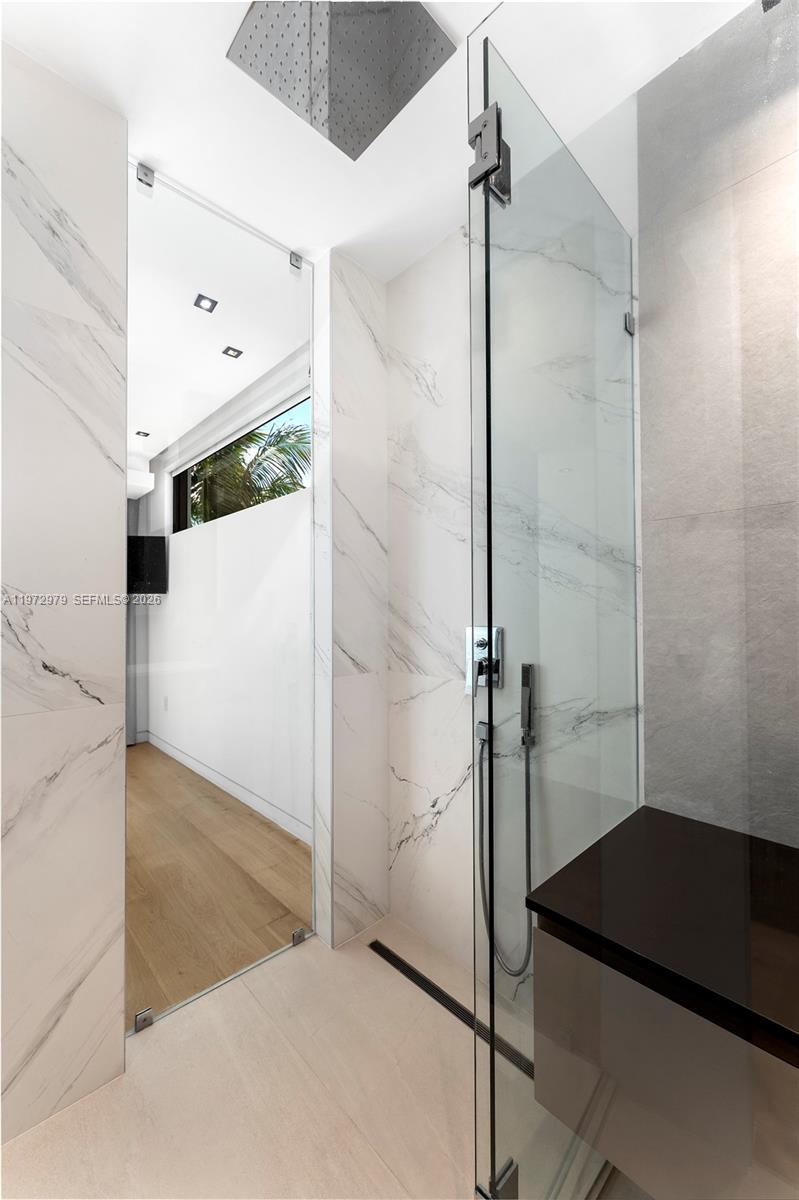 BAY CREST SEC 3 - Residential