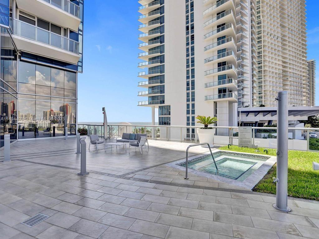 JADE OCEAN CONDO - Residential Lease