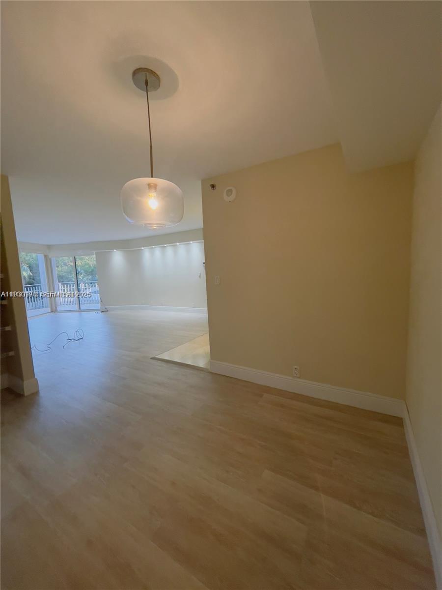 TOWERS OF QUAYSIDE CONDO - Residential Lease