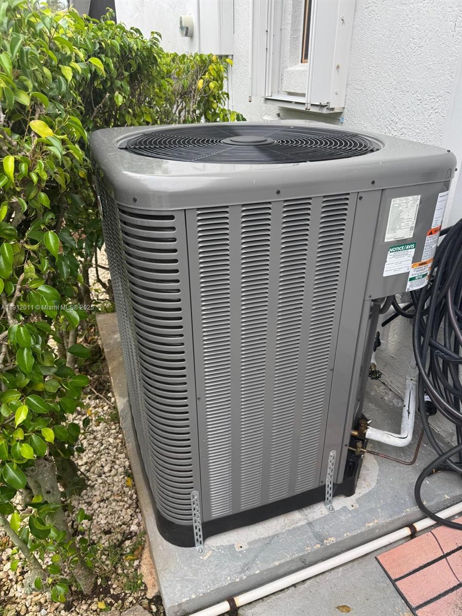 WEST GLEN - Residential