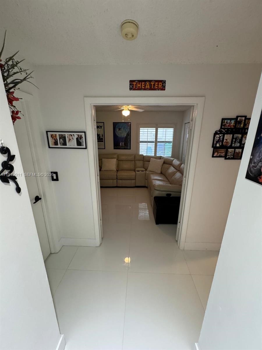 WEST GLEN - Residential