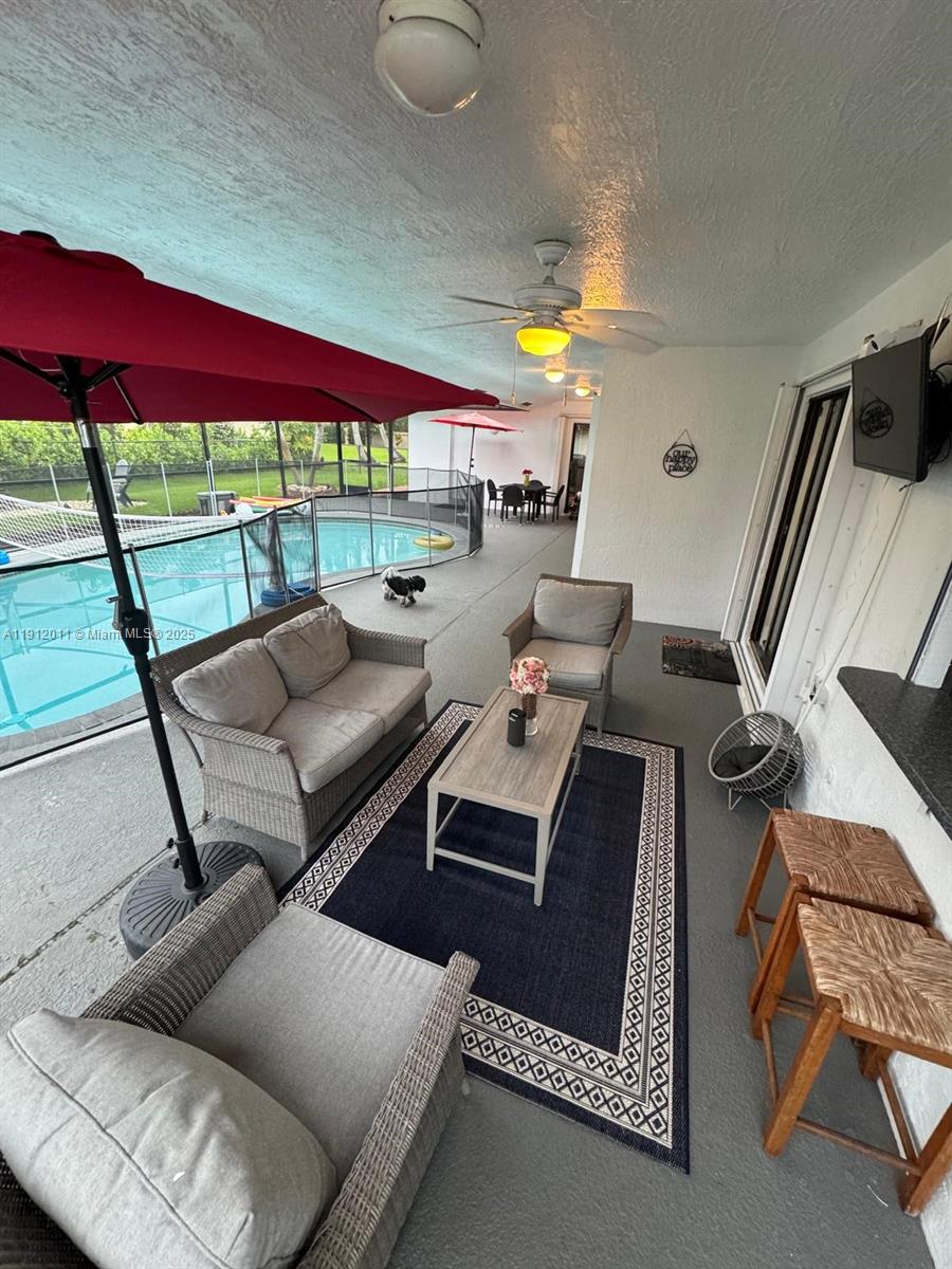 WEST GLEN - Residential