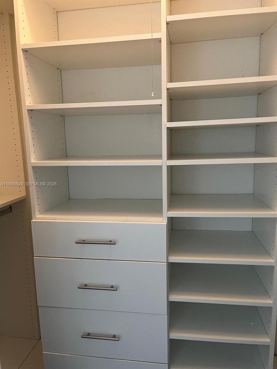 SOUTHERN STAR CONDO - Residential