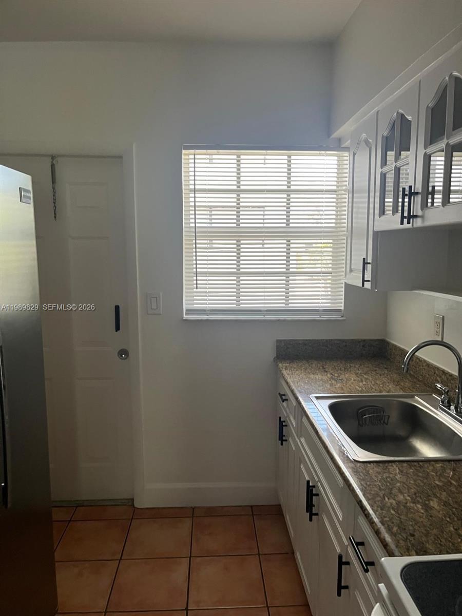 SOUTHERN STAR CONDO - Residential