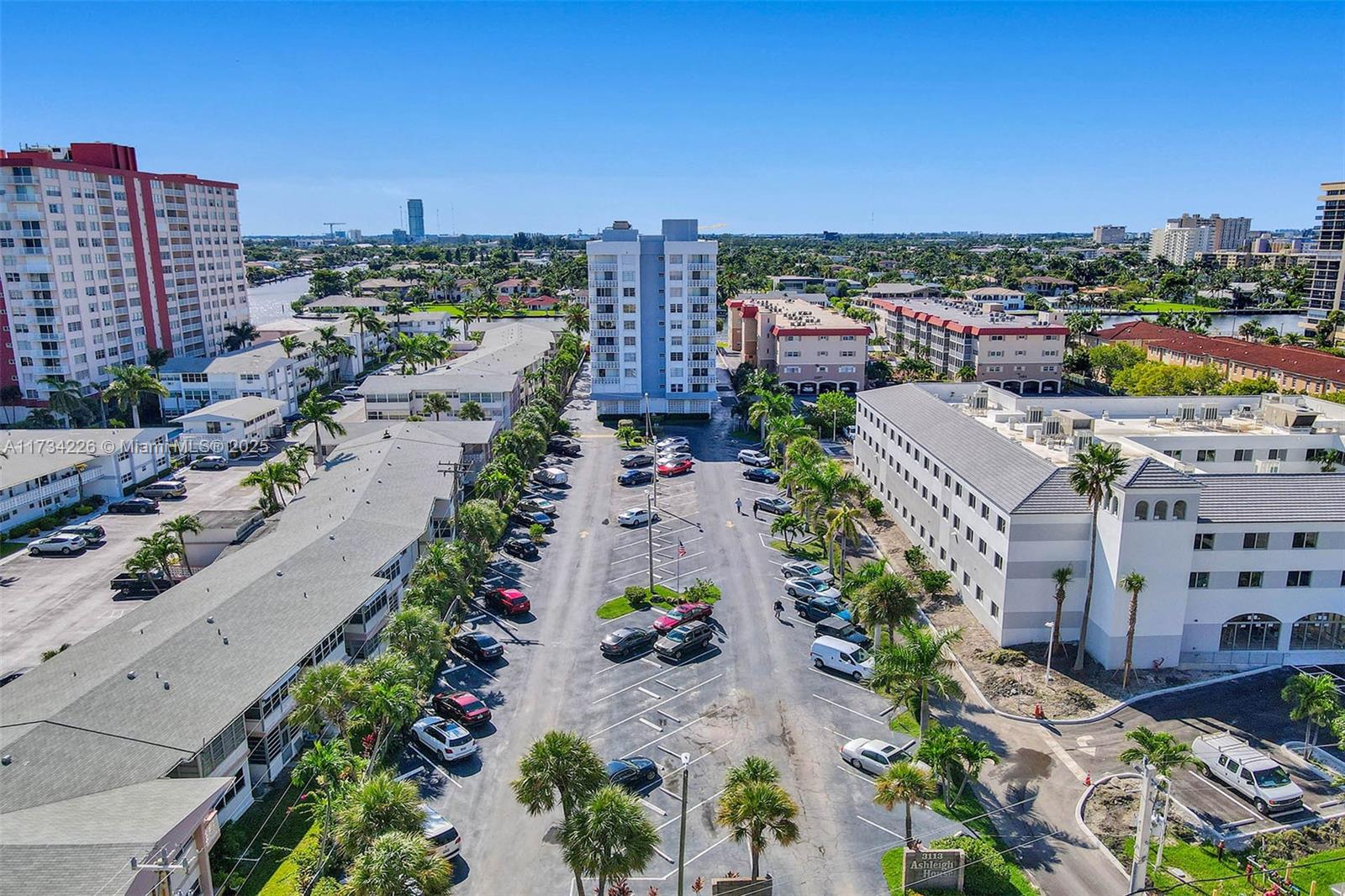 ASHLEIGH HOUSE CONDO - Residential