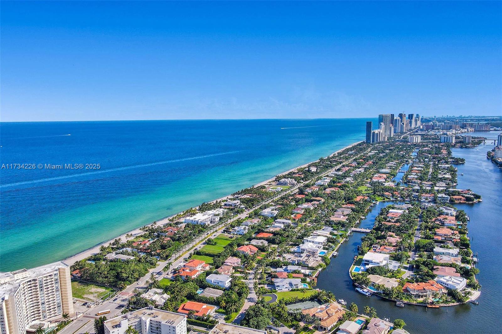 ASHLEIGH HOUSE CONDO - Residential