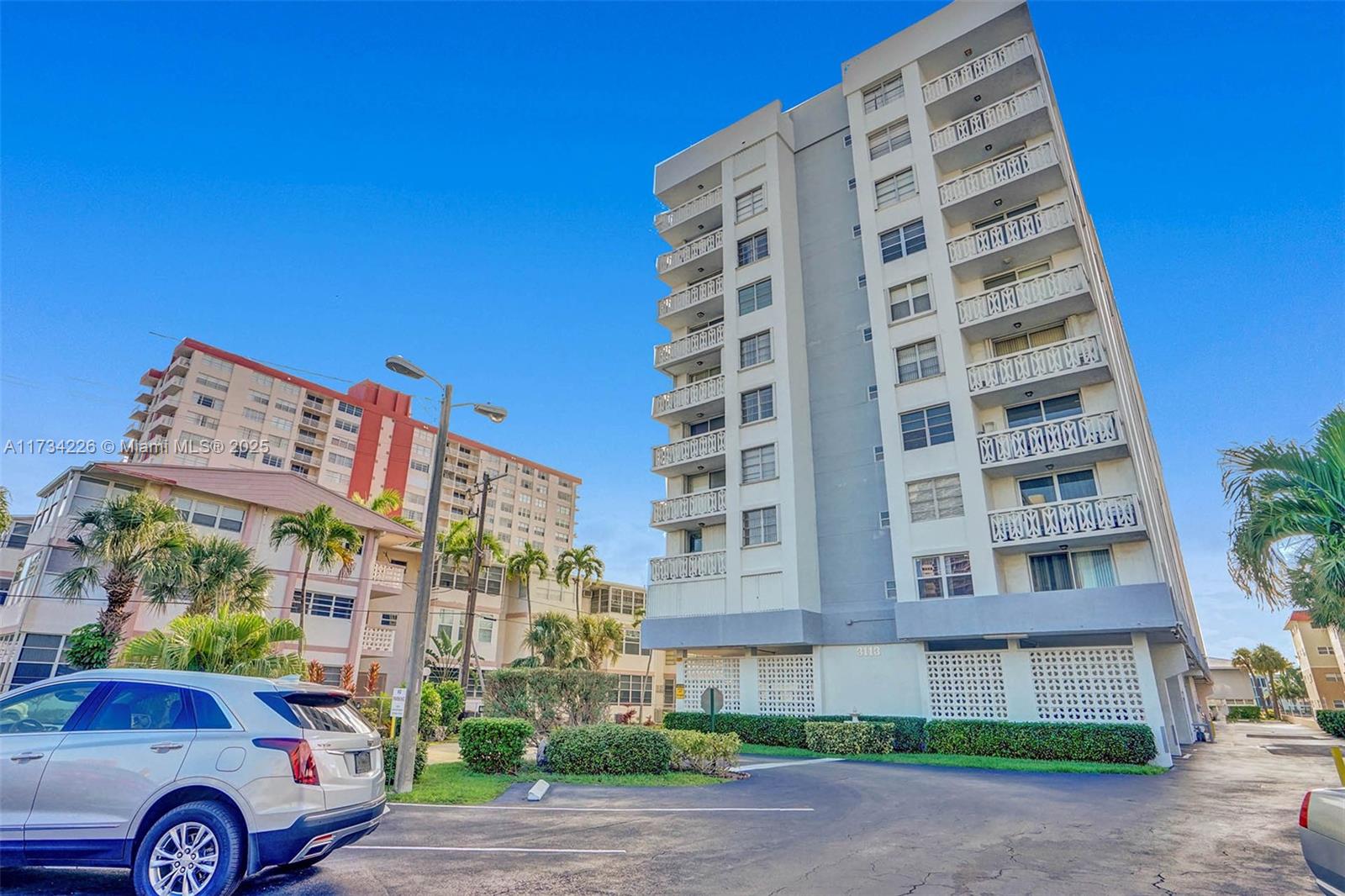 ASHLEIGH HOUSE CONDO - Residential
