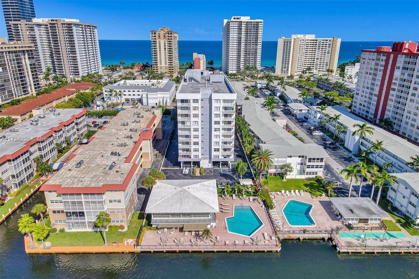 ASHLEIGH HOUSE CONDO - Residential