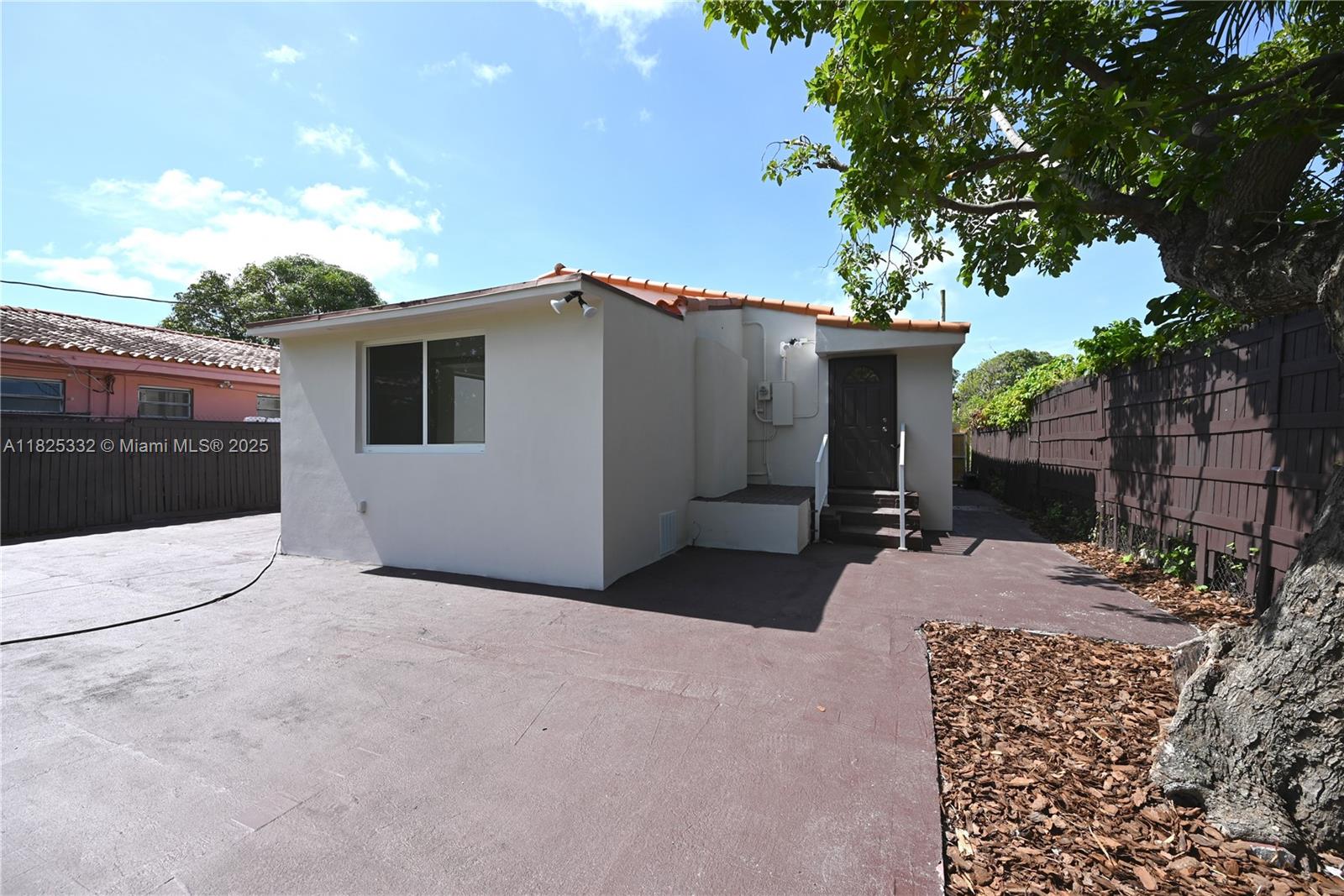 MCALLISTER TERR - Residential