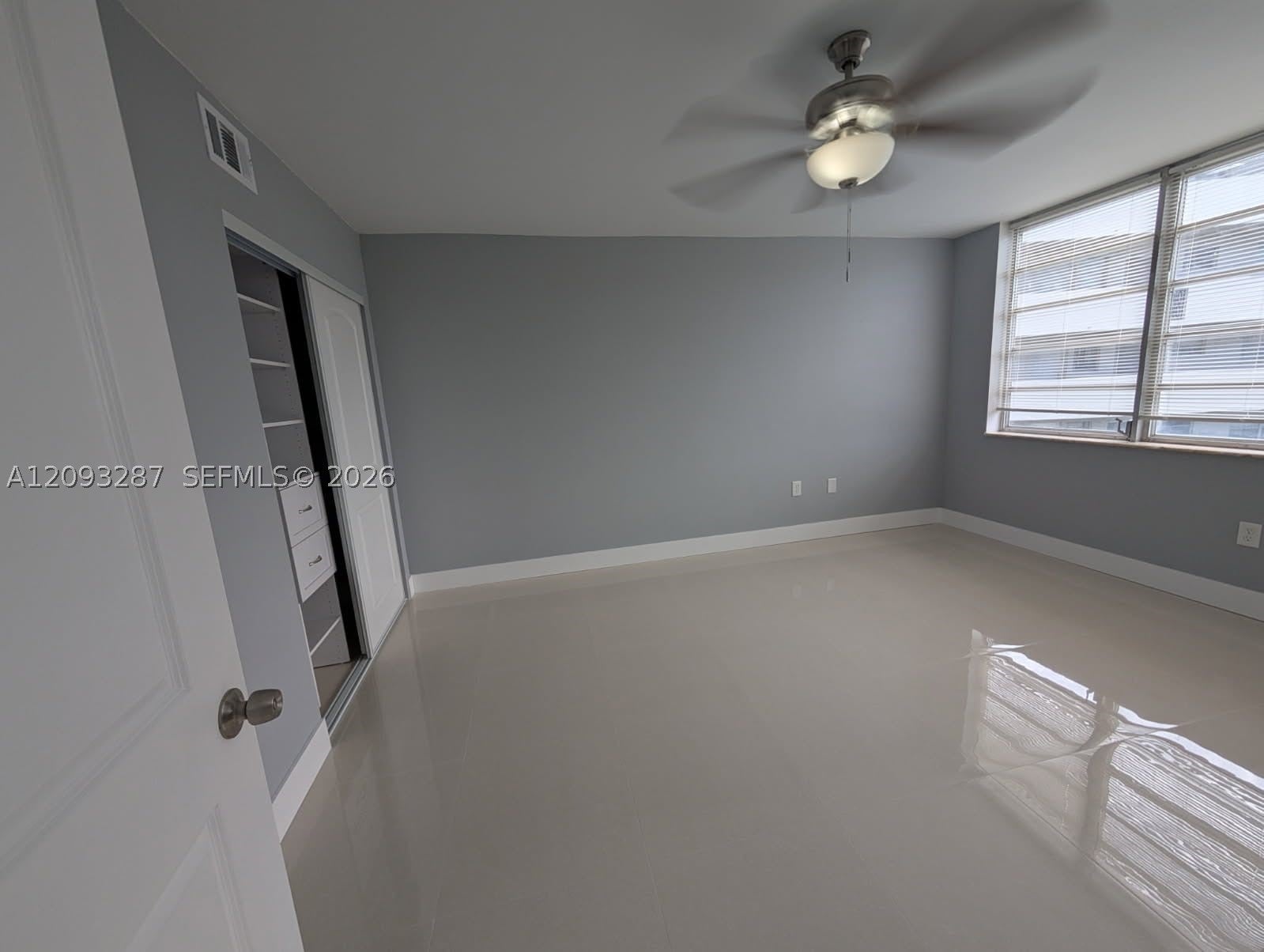 1750 NE 191st St 622-3