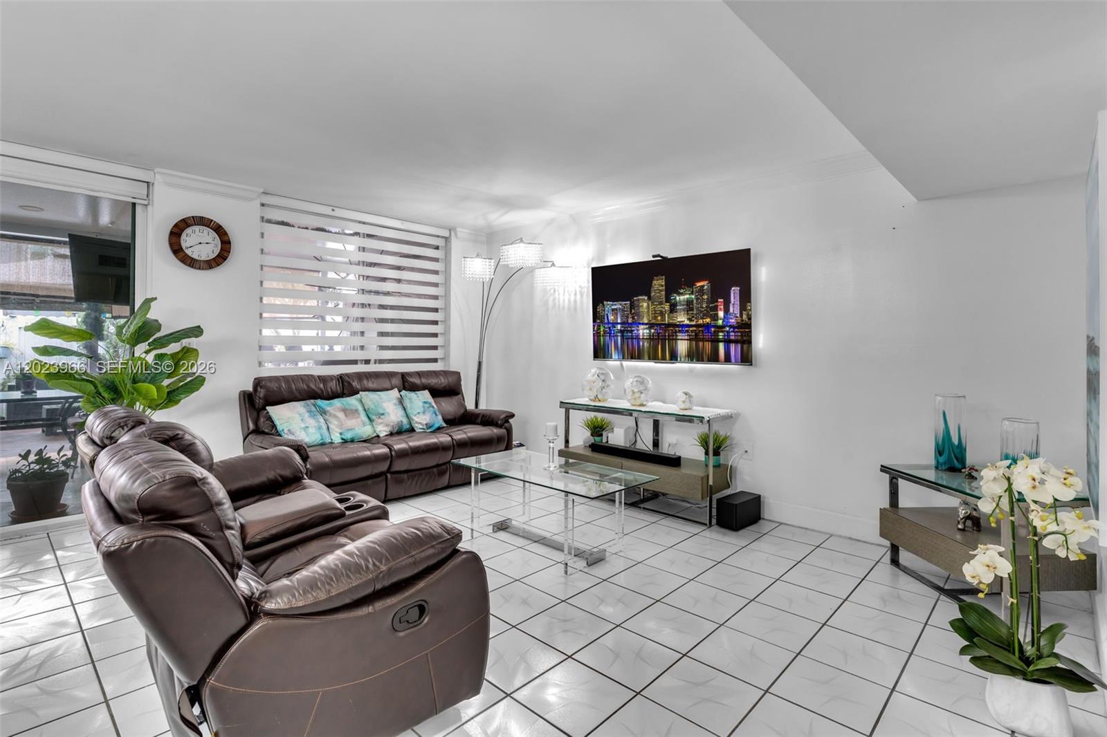 MANGO HILL CONDO #12 - Residential