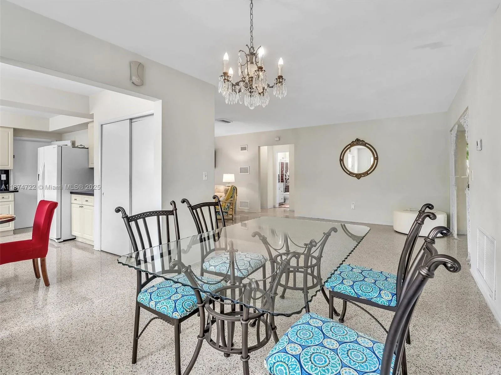 Surfside, Florida 33154, United States, 3 Bedrooms Bedrooms, ,2 BathroomsBathrooms,Residential,Active,212519