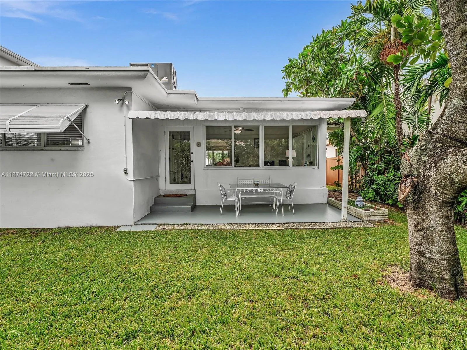 Surfside, Florida 33154, United States, 3 Bedrooms Bedrooms, ,2 BathroomsBathrooms,Residential,Active,212519