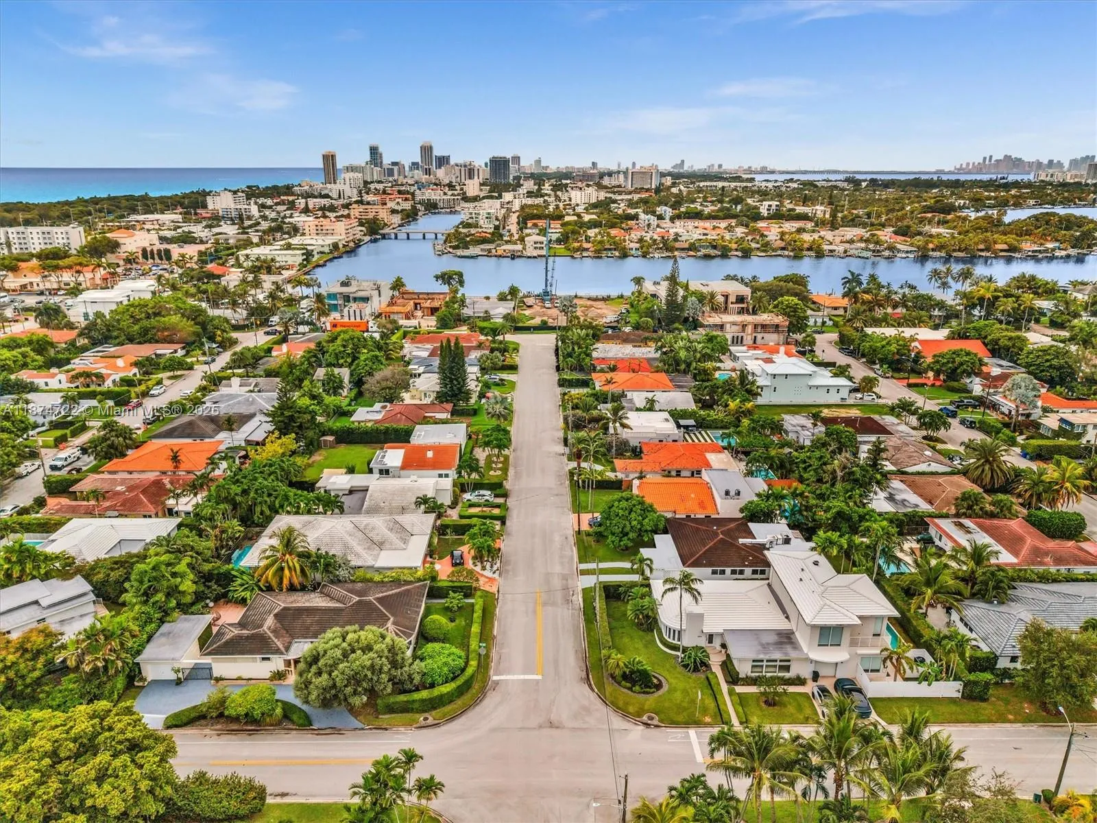 Surfside, Florida 33154, United States, 3 Bedrooms Bedrooms, ,2 BathroomsBathrooms,Residential,Active,212519