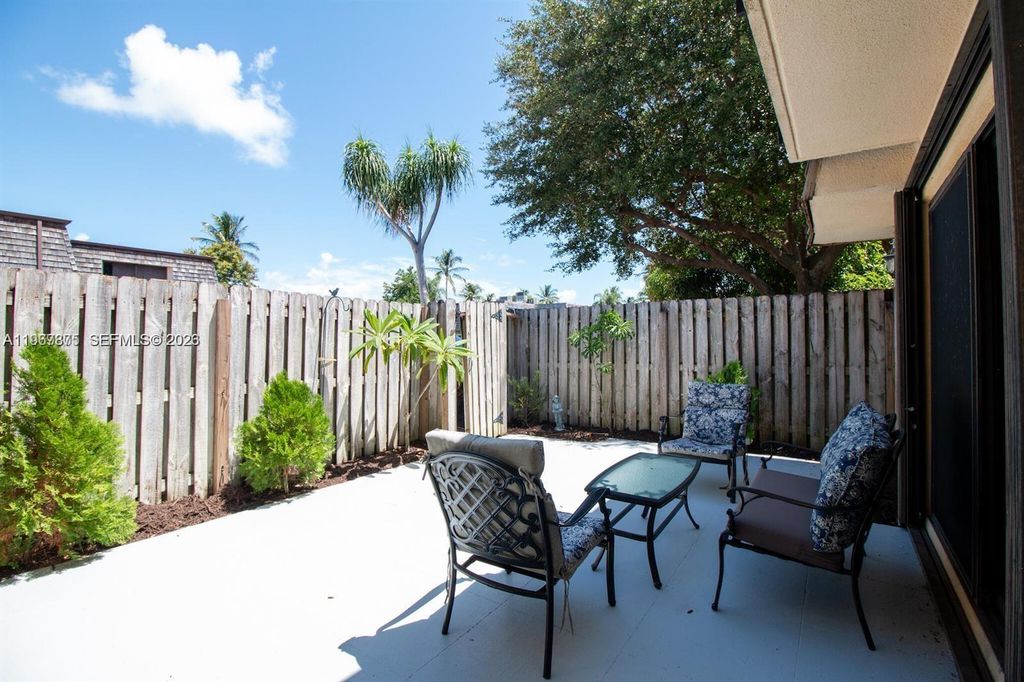 Photo of 351 Lake Arbor Dr, Palm Springs, FL 33461 (MLS # A11967375)
