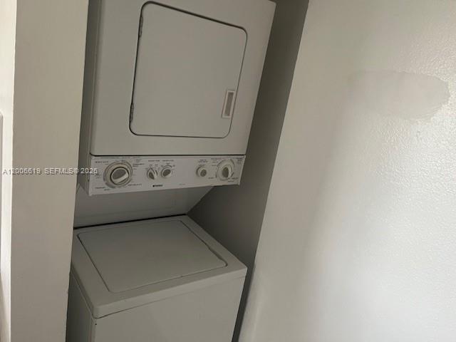 KENDALL LAKE TOWERS CONDO - Residential