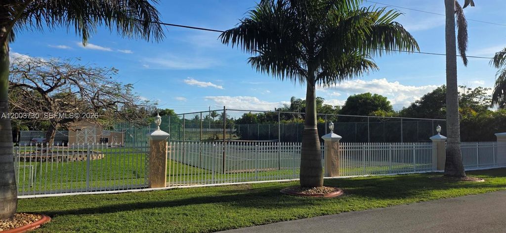 Photo of 11650 NW 17th Ct, Plantation, FL 33323 (MLS # A12003730)