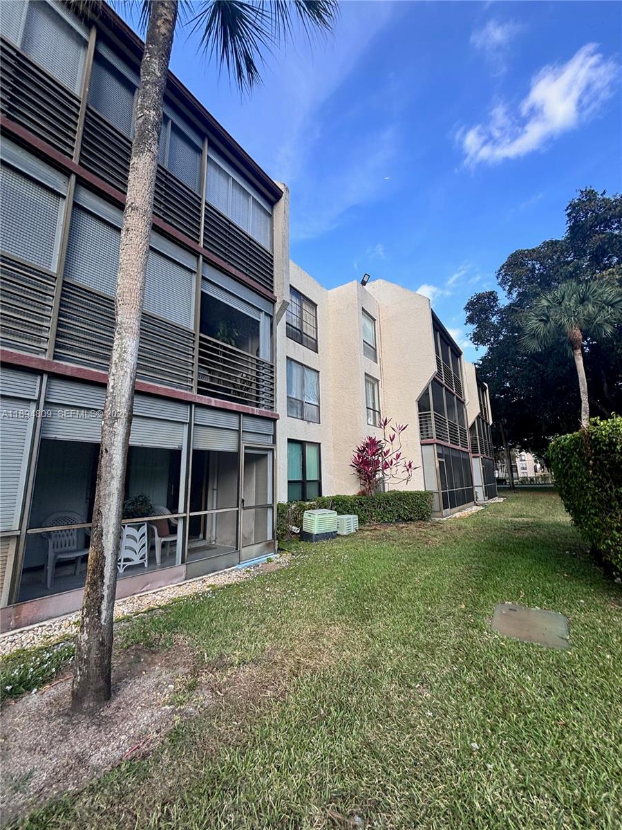 CONCORD VILLAGE CONDOMINI - Residential