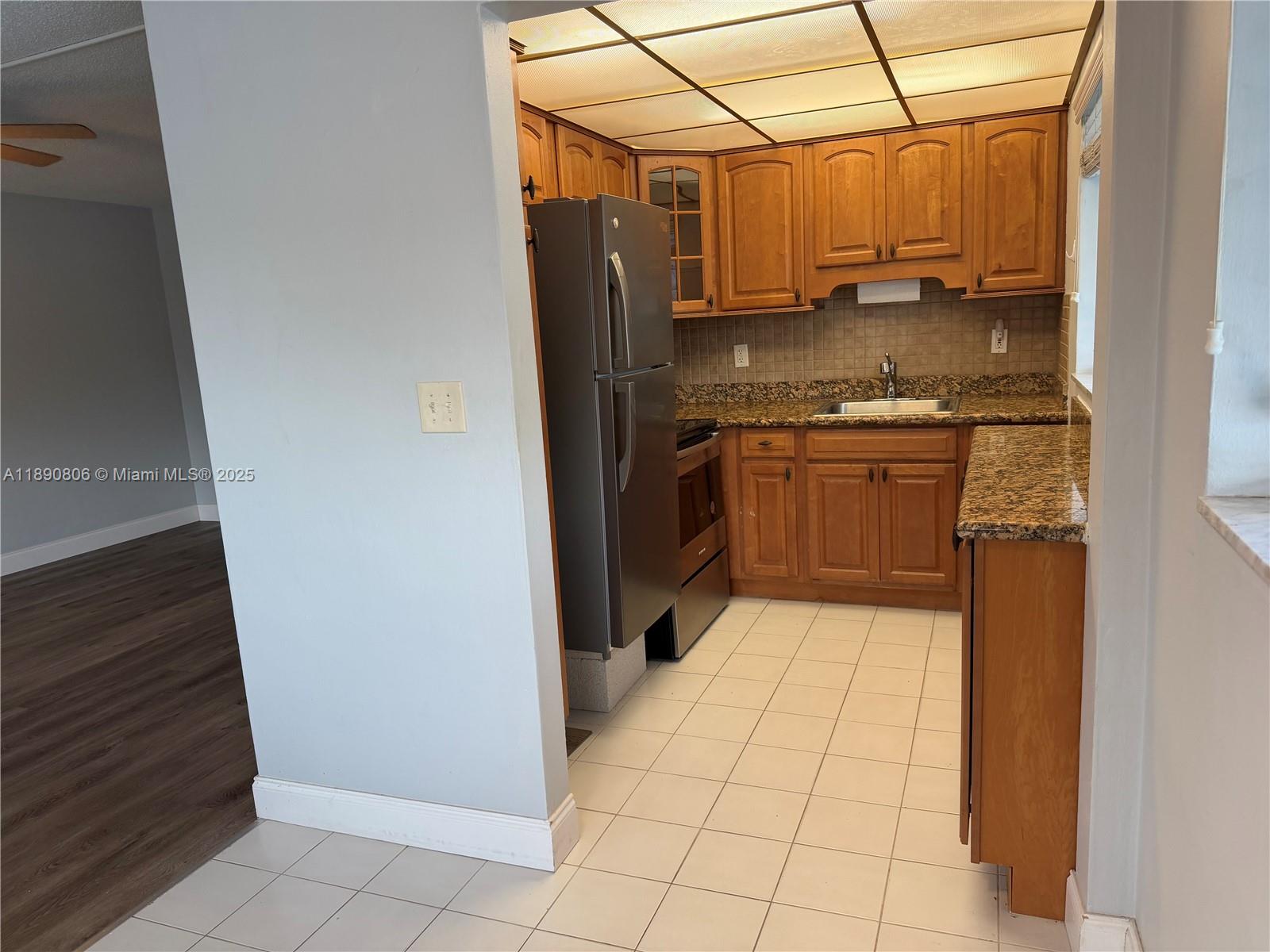 COLONY TERRACE APTS CO-OP - Residential Lease