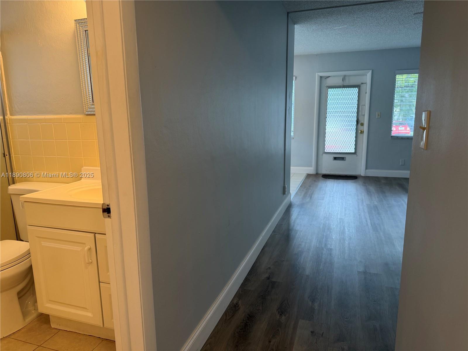 COLONY TERRACE APTS CO-OP - Residential Lease