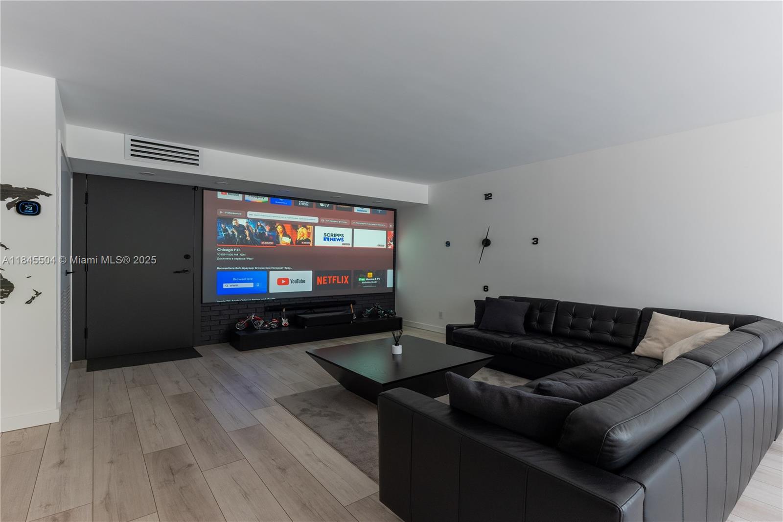 PLAZA OF AMERICAS CONDO P - Residential