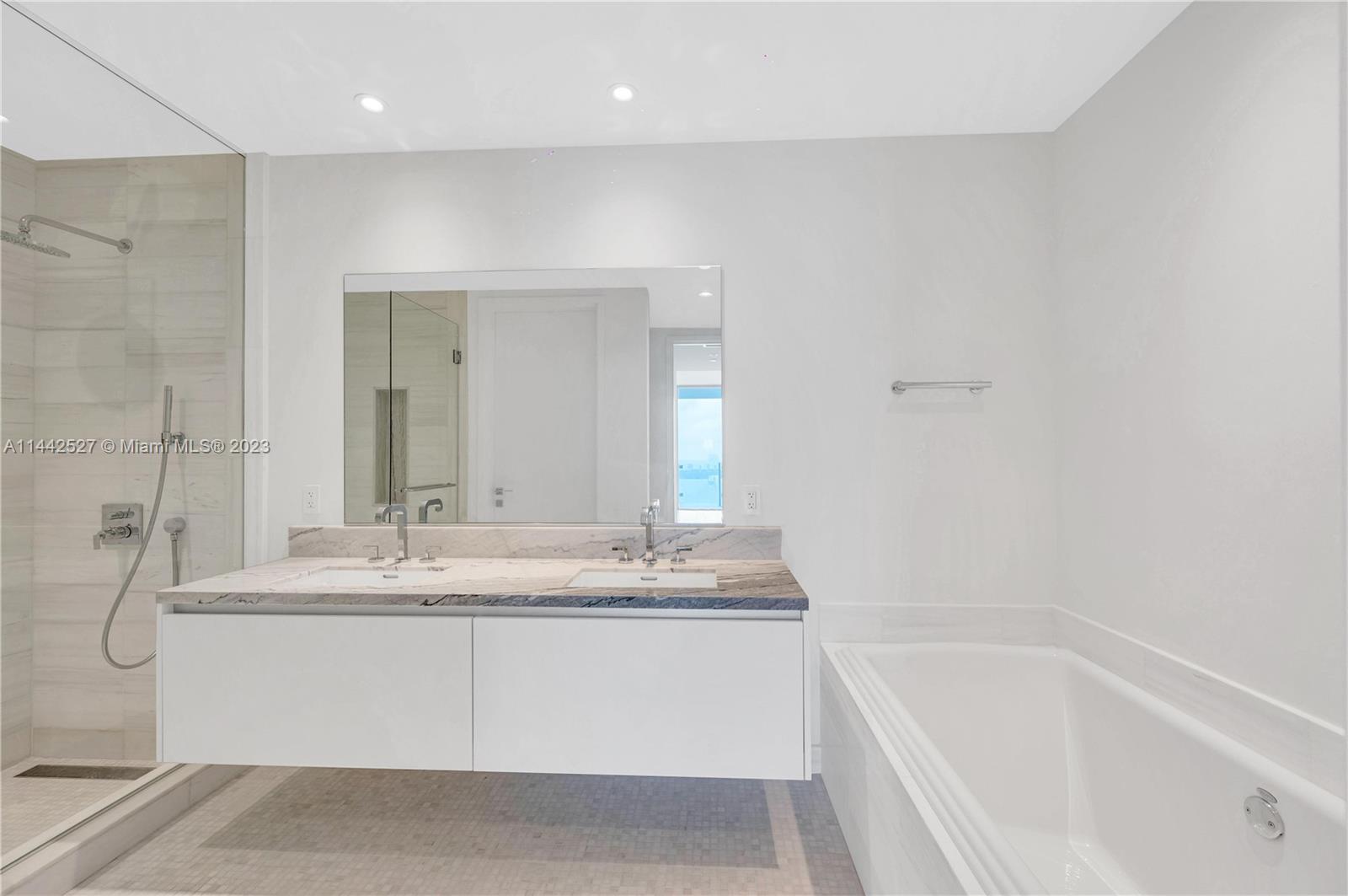 Missoni Baia - Residential